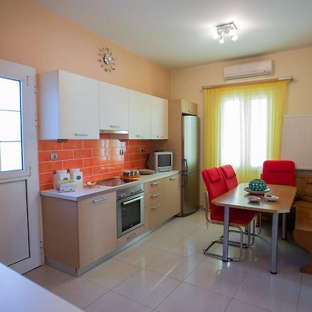 Sofia'S Delightful Apartment Аргостолион Екстериор снимка