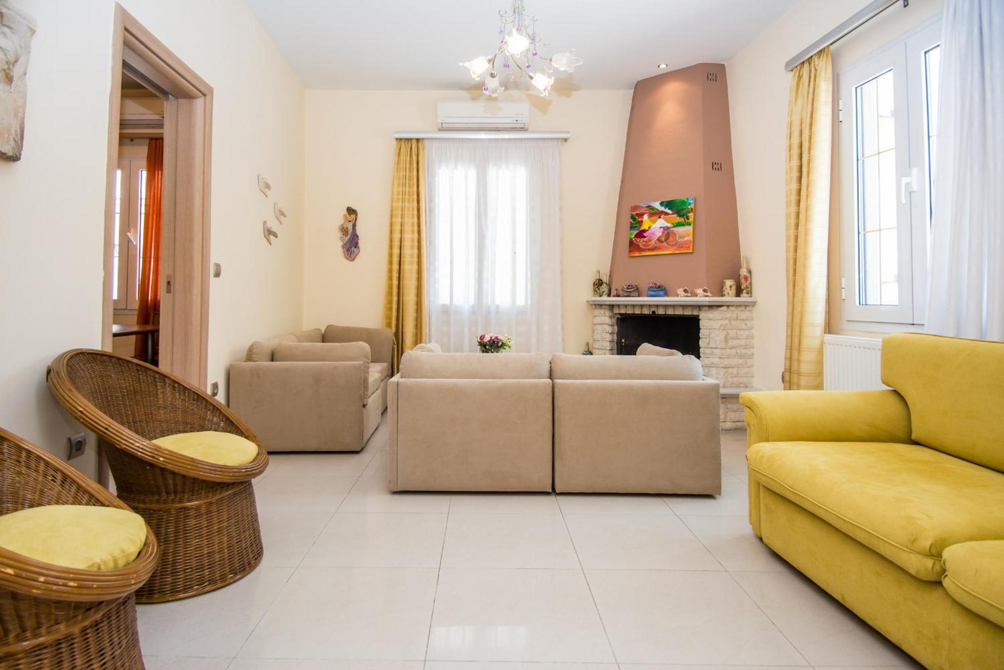Sofia'S Delightful Apartment Аргостолион Екстериор снимка