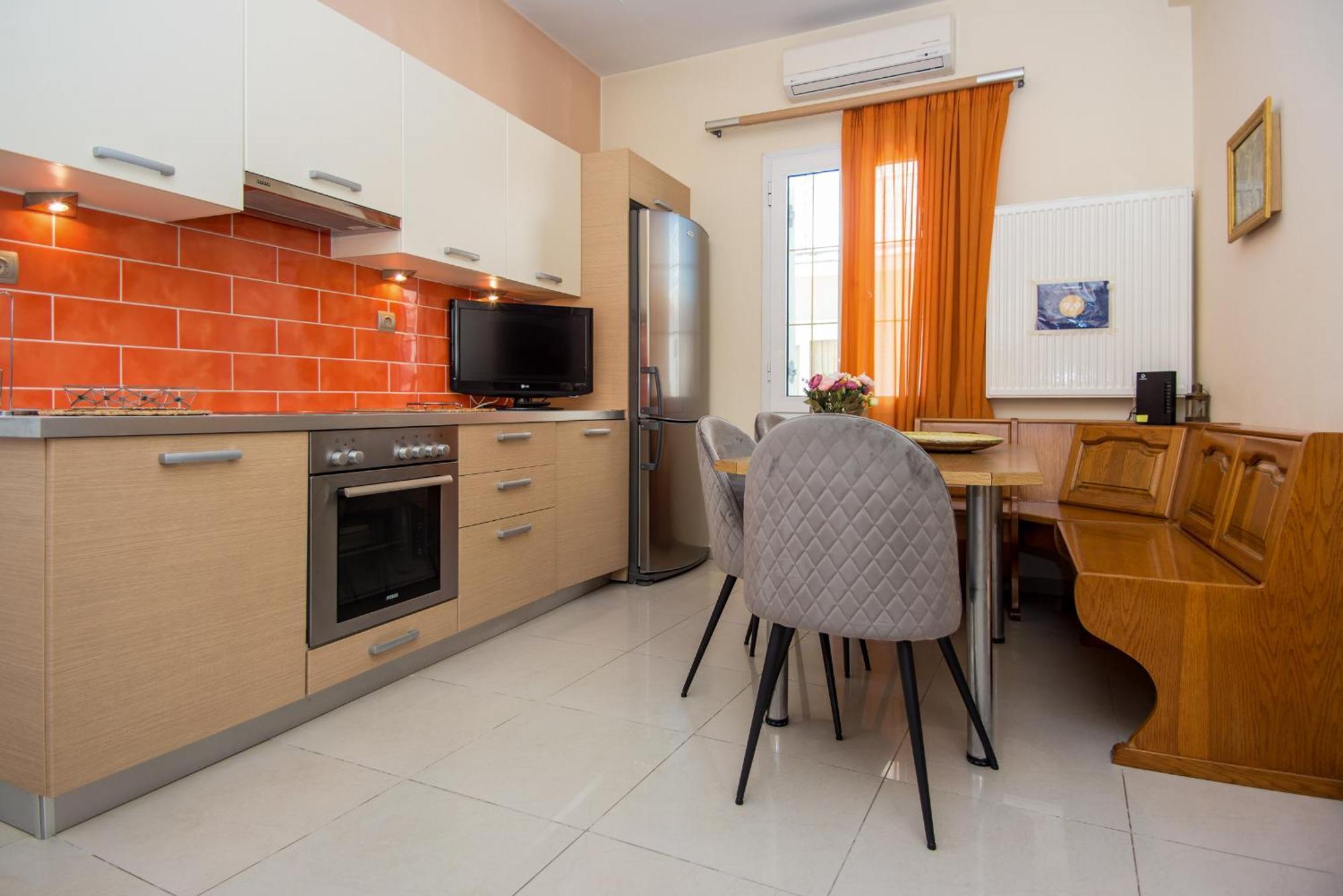 Sofia'S Delightful Apartment Аргостолион Екстериор снимка