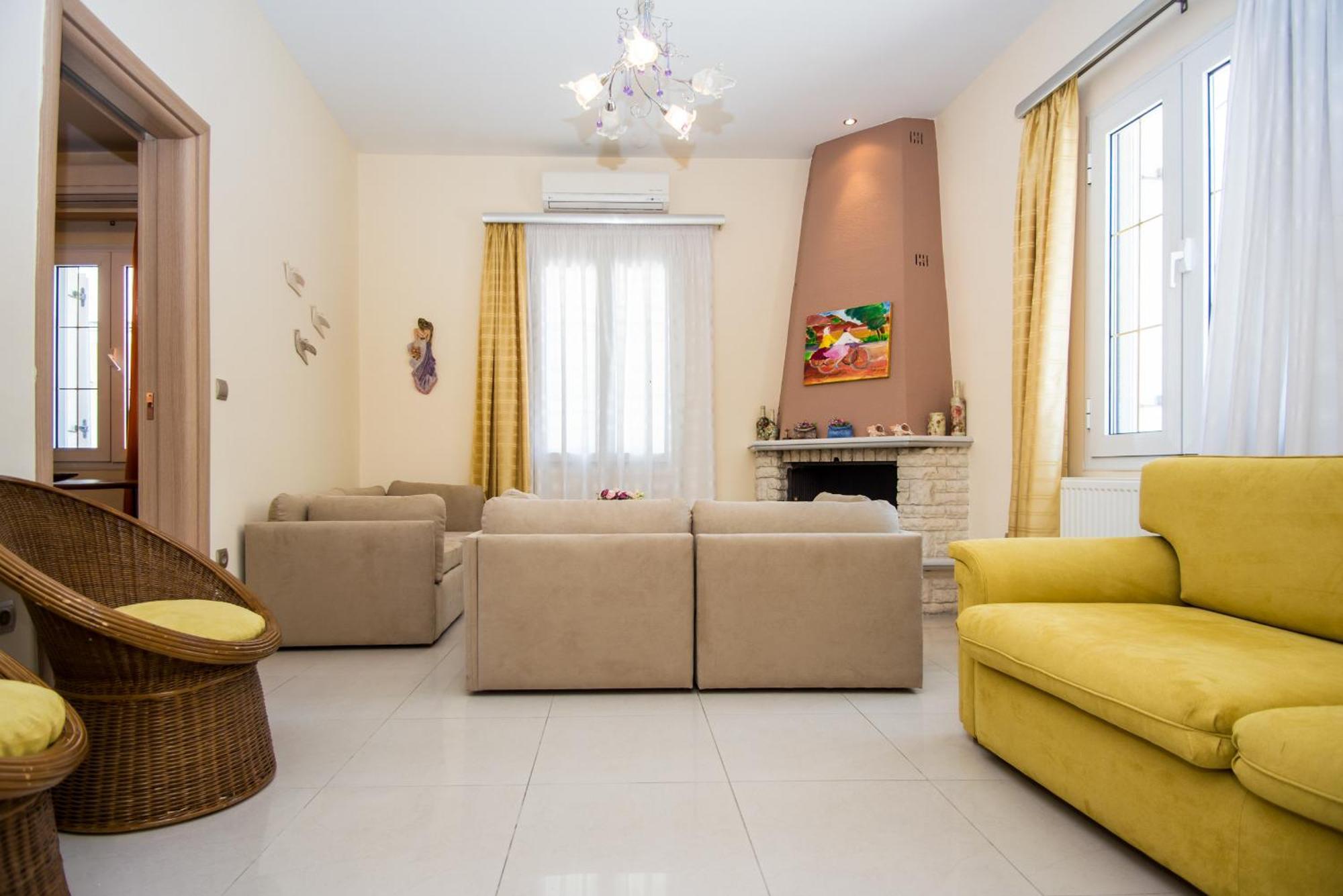 Sofia'S Delightful Apartment Аргостолион Екстериор снимка